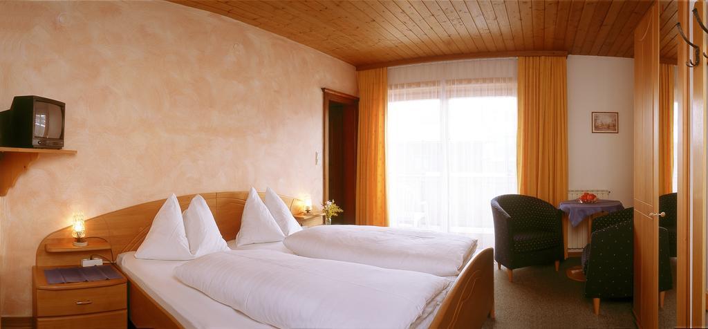 Pension Wieser "Baschtlmai" Altenmarkt im Pongau Eksteriør billede