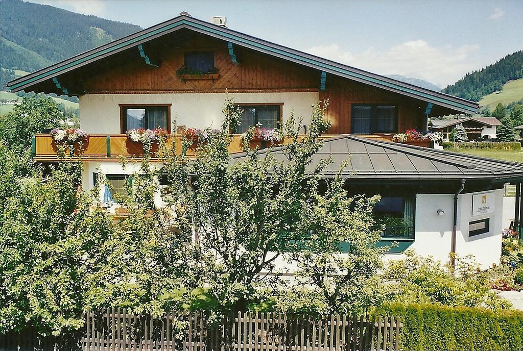 Pension Wieser "Baschtlmai" Altenmarkt im Pongau Eksteriør billede