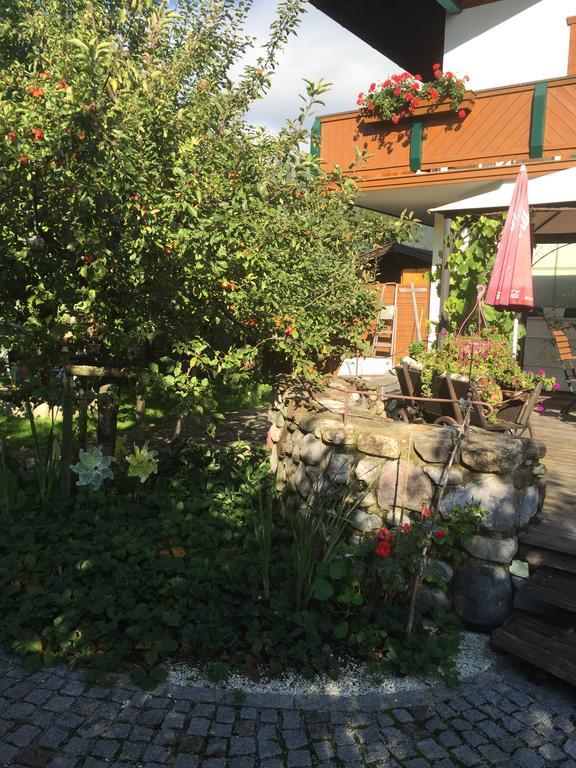 Pension Wieser "Baschtlmai" Altenmarkt im Pongau Eksteriør billede